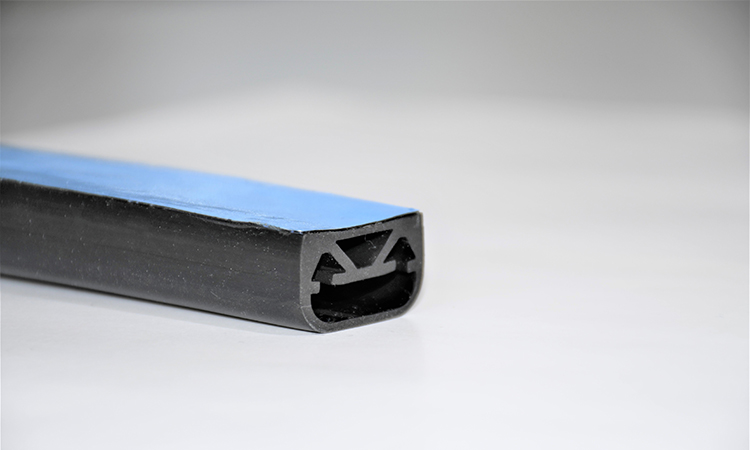 Fussschutzleiste TS19 schwarz