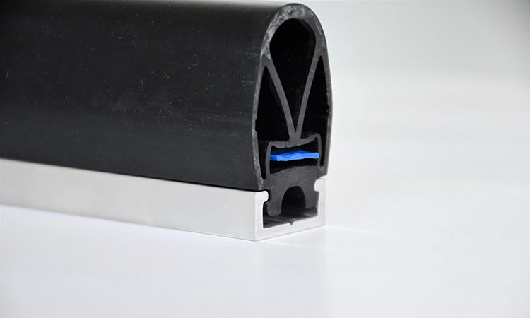 Kontaktleiste TS28 schwarz